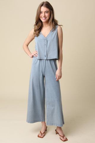 Amy Sleeveless Button-front Top